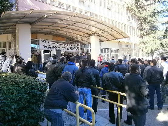 Κατάληψη του Διοικητηρίου από τη Συντονιστική Επιτροπή Αγροτών. (ΕΙΚΟΝΕΣ)